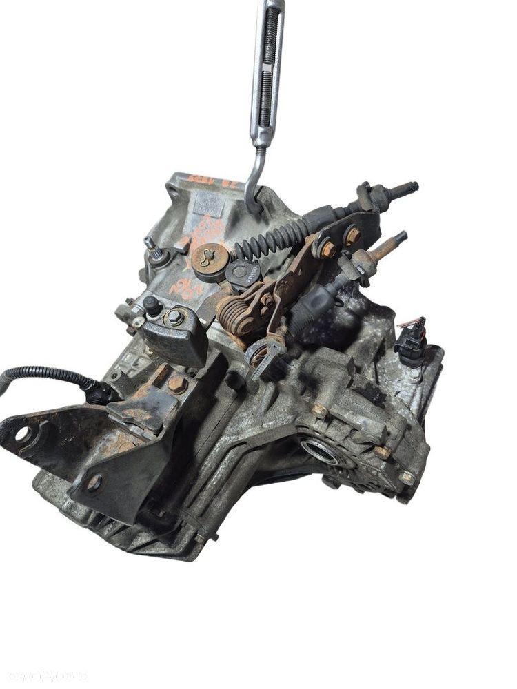 Manualna skrzynia biegów Hyundai Coupe II 2.0 16V J81873 - 4