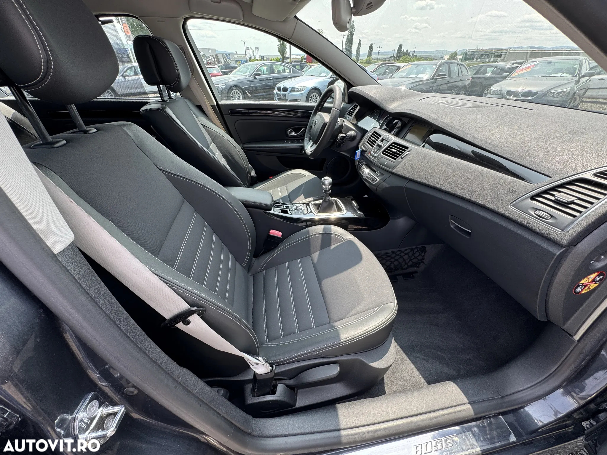 Renault Laguna dCi 110 FAP Bose Edition - 22
