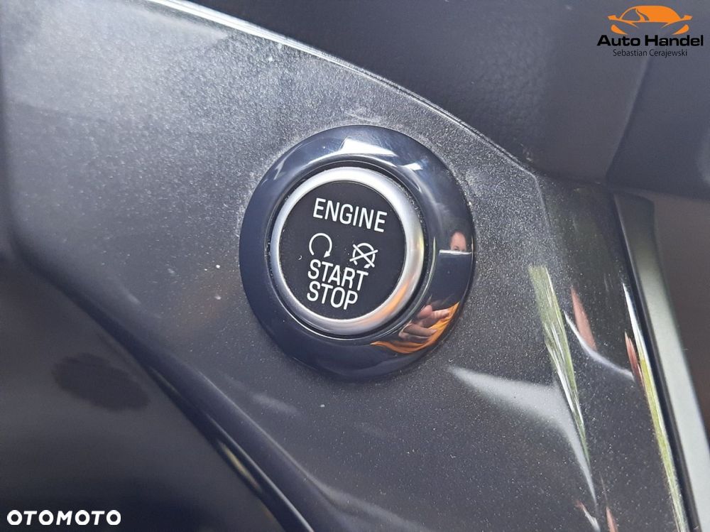 Ford Kuga 1.5 EcoBoost 2x4 ST-Line - 25