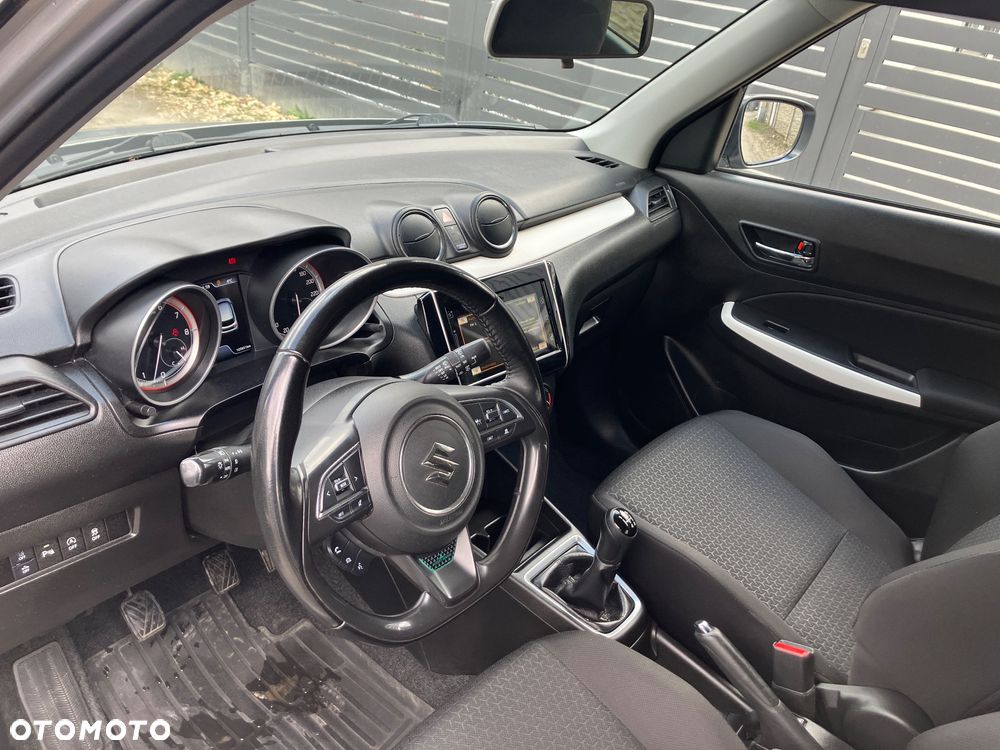 Suzuki Swift 1.2 Dualjet Hybrid Allgrip Comfort - 9