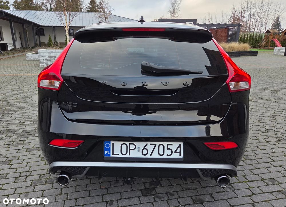 Volvo V40 D3 Drive-E R-Design Momentum - 13
