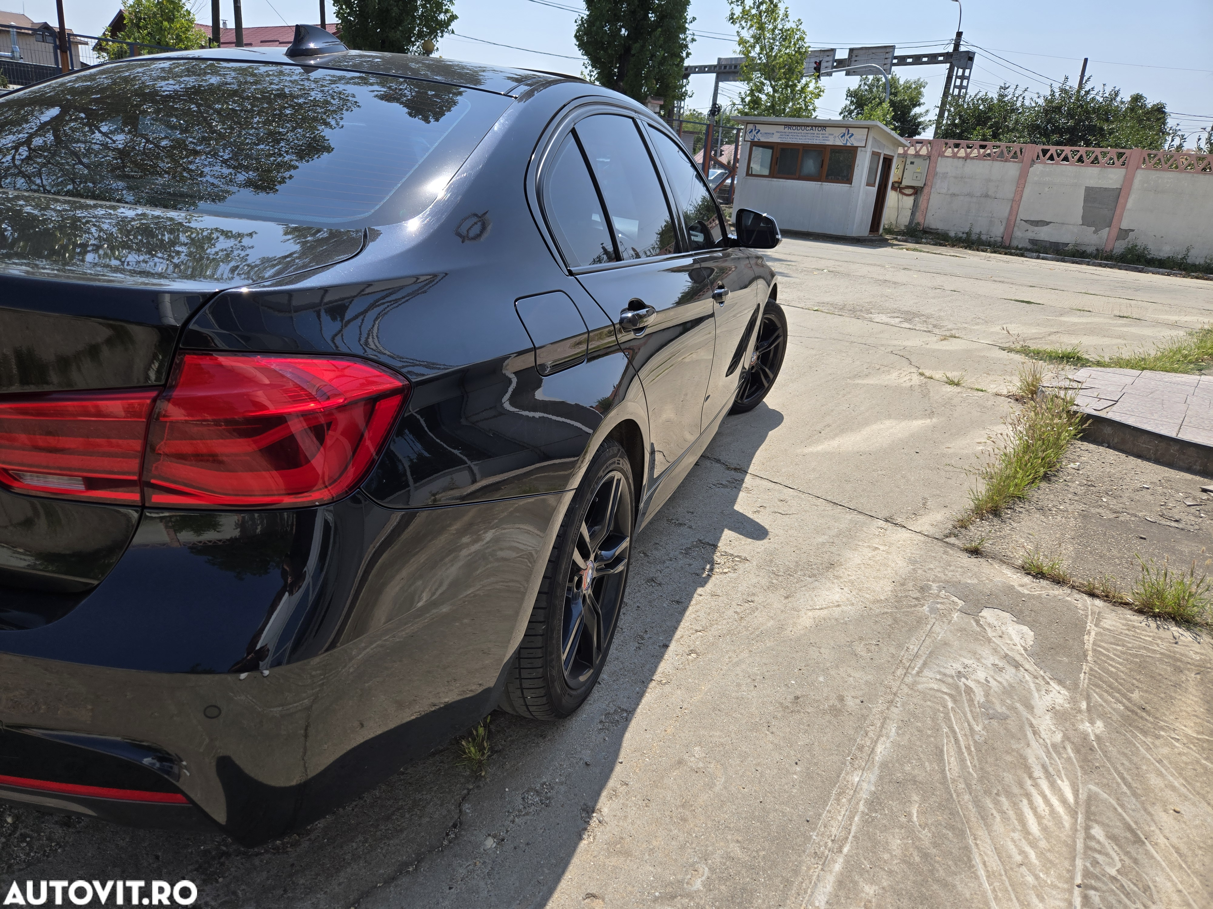 BMW Seria 3 330i xDrive AT M Sport - 22