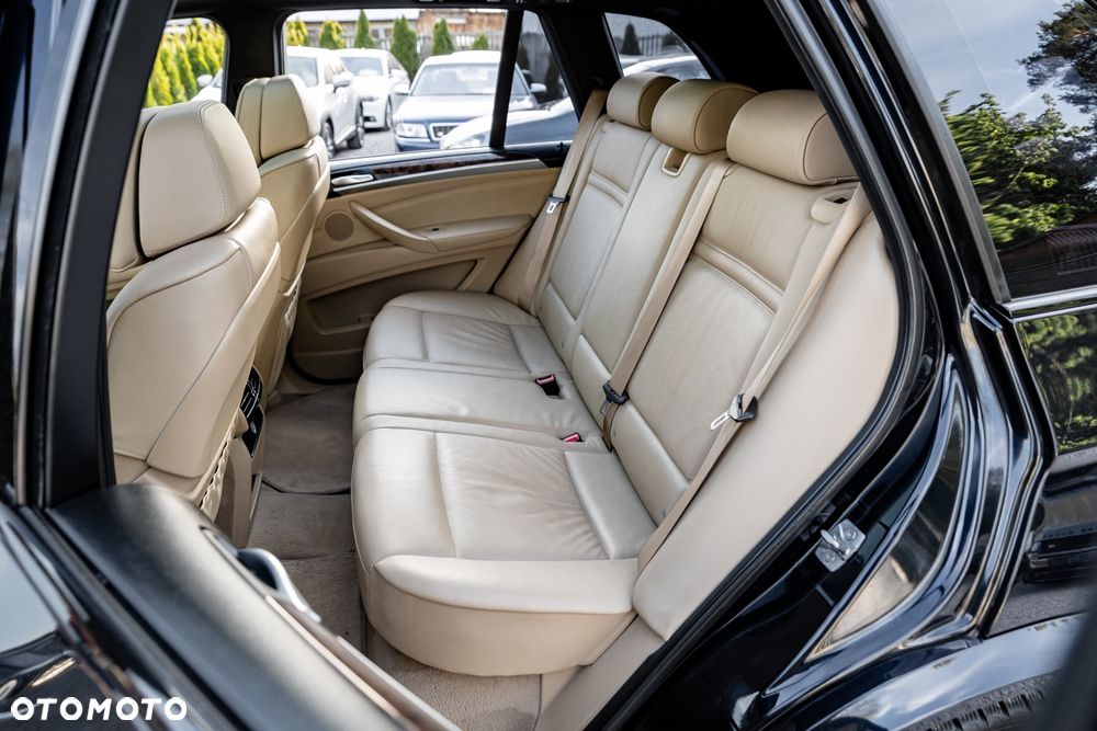 BMW X5 xDrive35d - 17