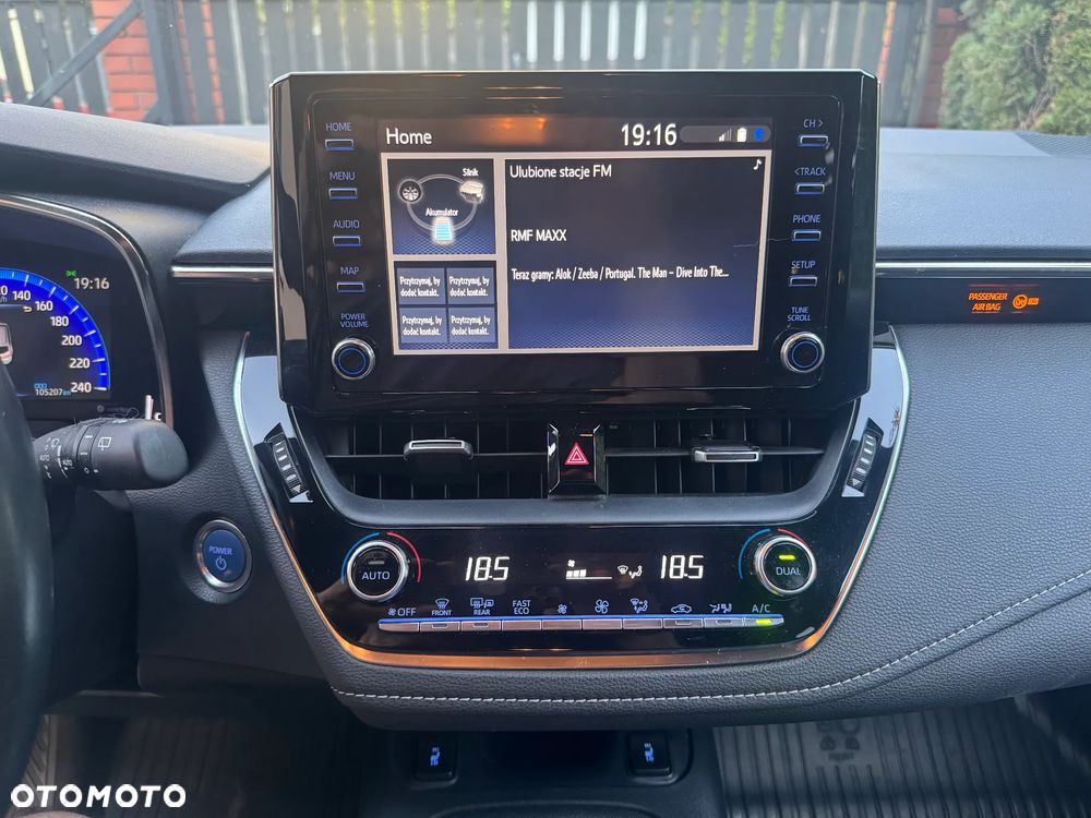 Toyota Corolla 1.8 Hybrid Comfort - 18