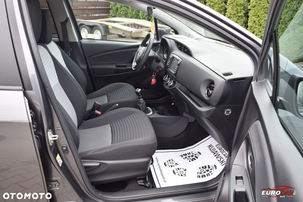 Toyota Yaris 1.5 Premium - 16