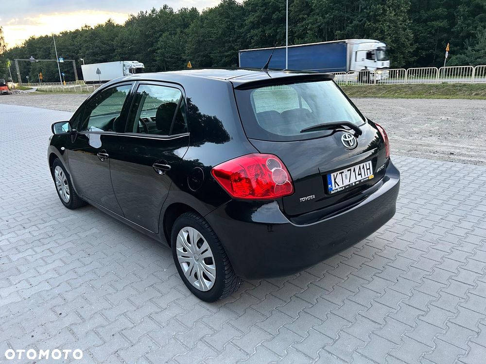 Toyota Auris 1.6 VVT-i Premium - 2