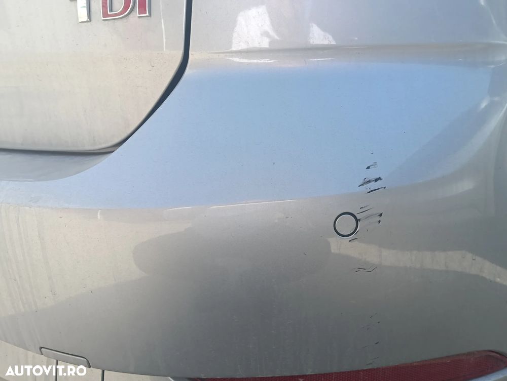 Volkswagen Golf 1.6 TDI DSG Comfortline - 12