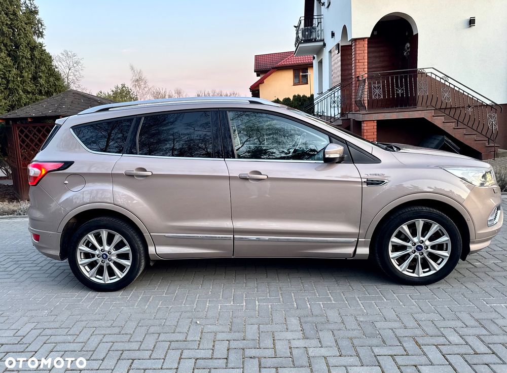 Ford Kuga 1.5 EcoBoost 2x4 Vignale - 16