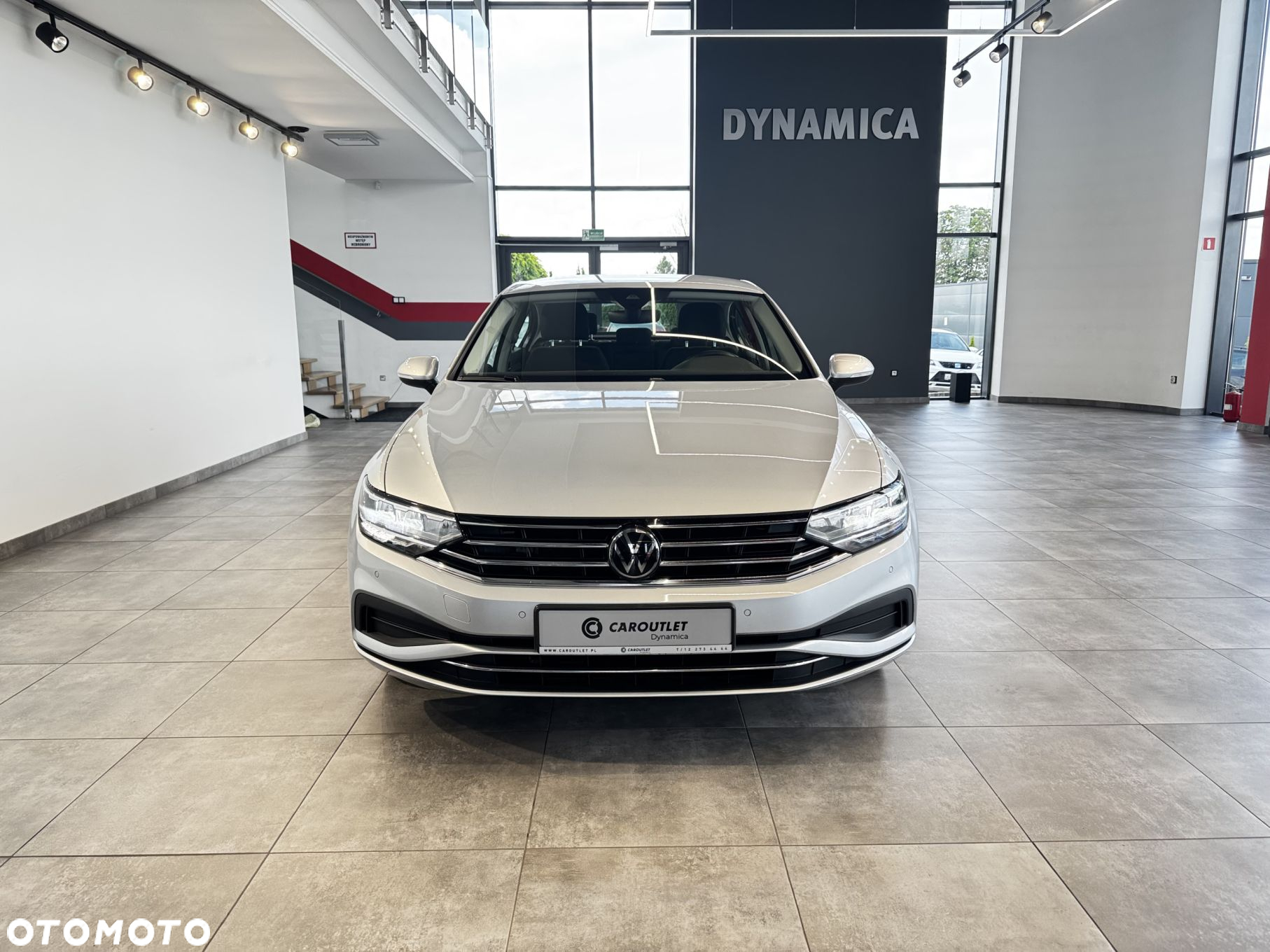 Volkswagen Passat - 4