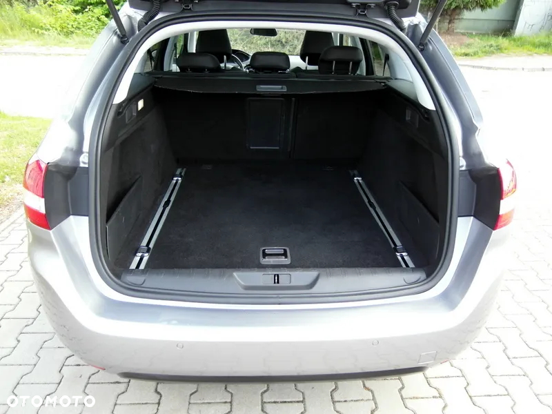 Peugeot 308 BlueHDi FAP 150 Stop&Start Automatik Allure - 11