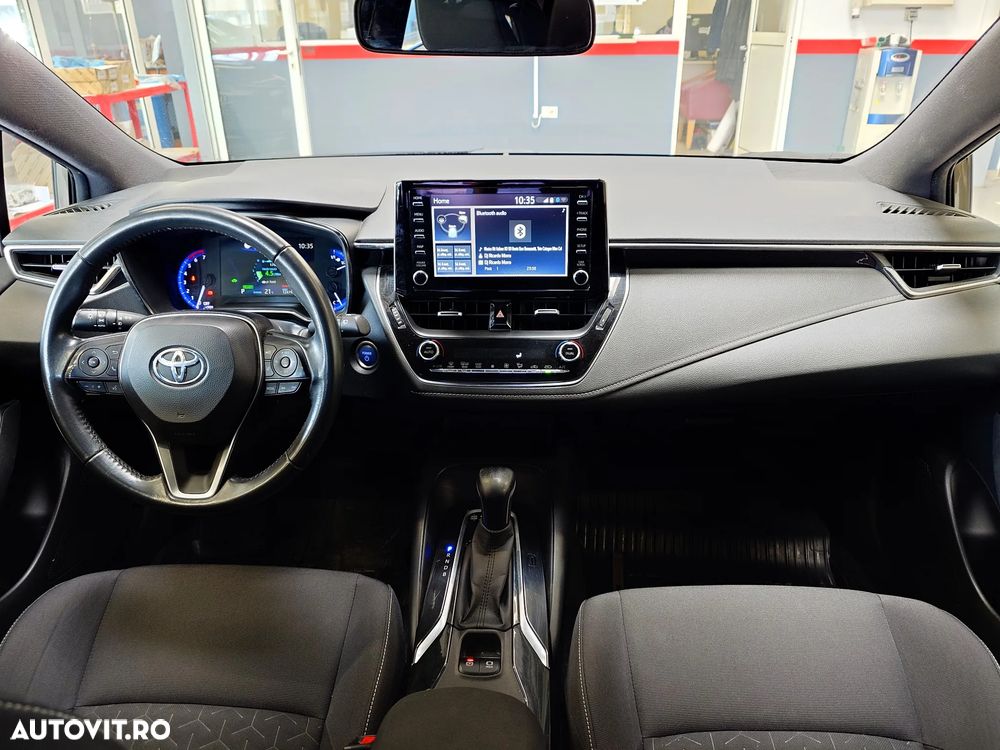Toyota Corolla 1.8 HSD Business - 12