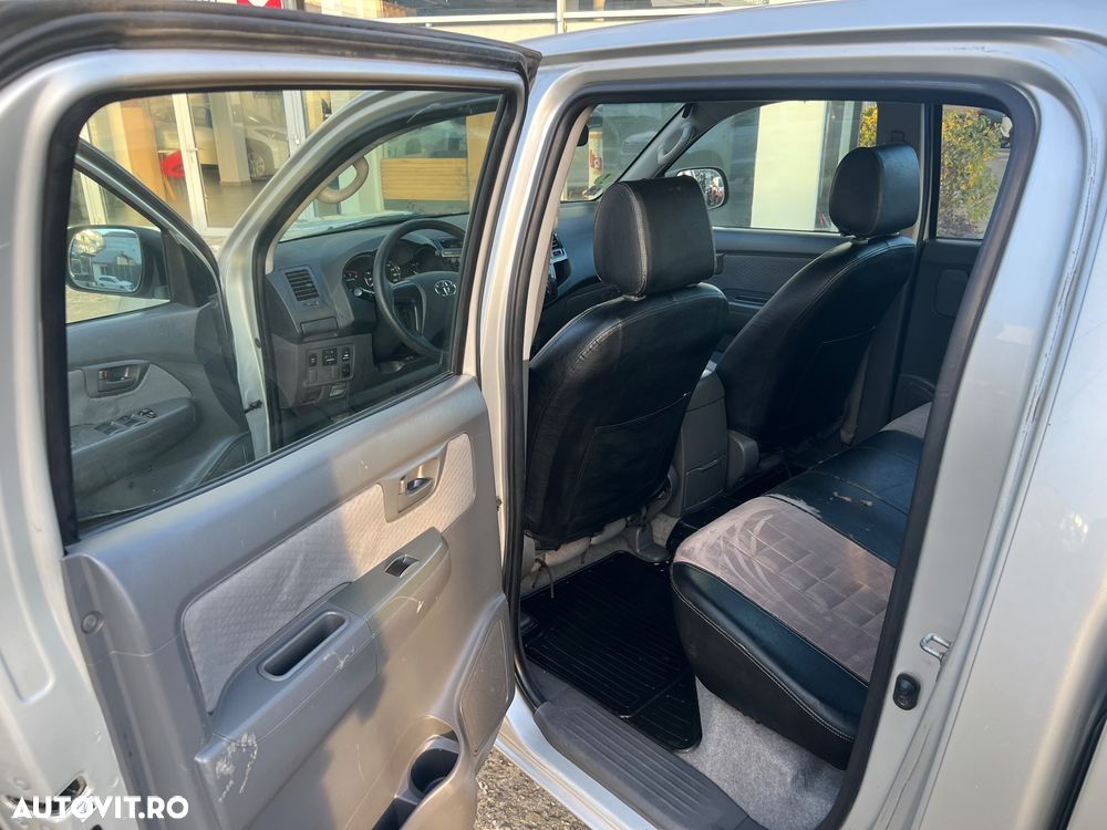 Toyota Hilux 4x4 Cabina Dubla Comfort - 12