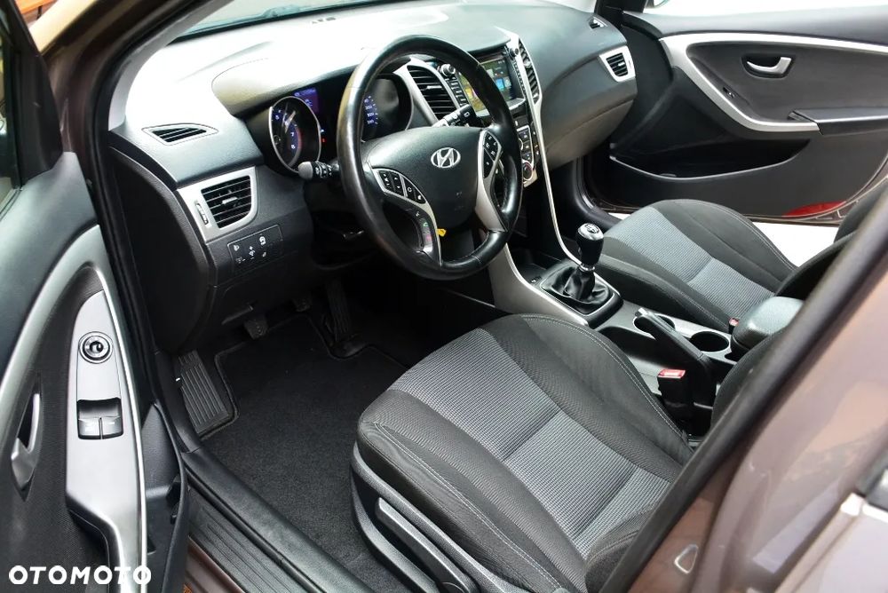 Hyundai i30 1.6 GDI Style - 6