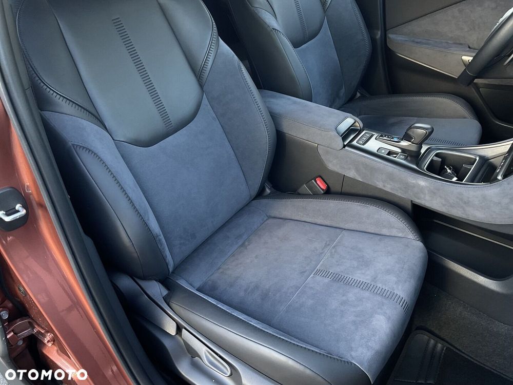 Lexus LBX 1.5 Hybrid Original Edition - 12