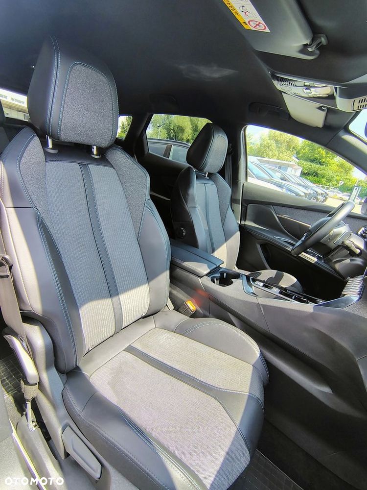 Peugeot 3008 1.2 PureTech Active Pack S&S EAT8 - 8