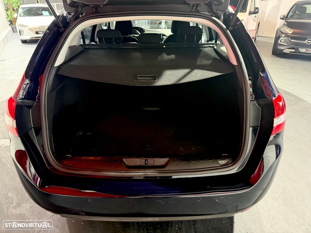 Peugeot 308 SW 1.5 BlueHDi Style - 51