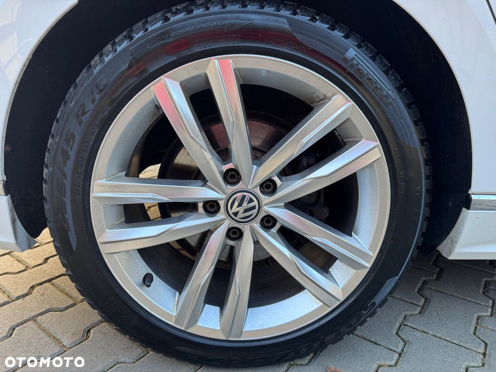 Volkswagen Passat 2.0 TDI SCR 4Mot DSG Highline - 14