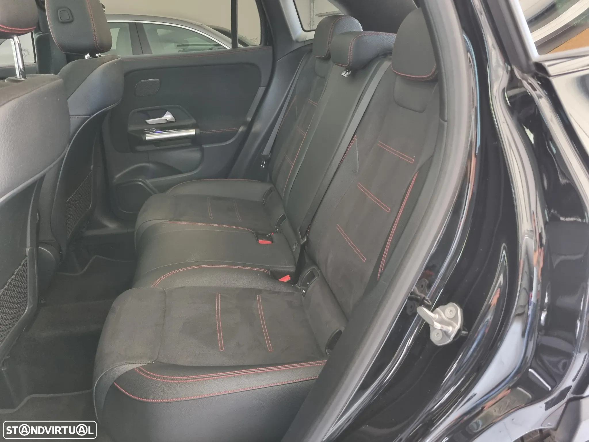 Mercedes-Benz GLA 250 e AMG Line - 21