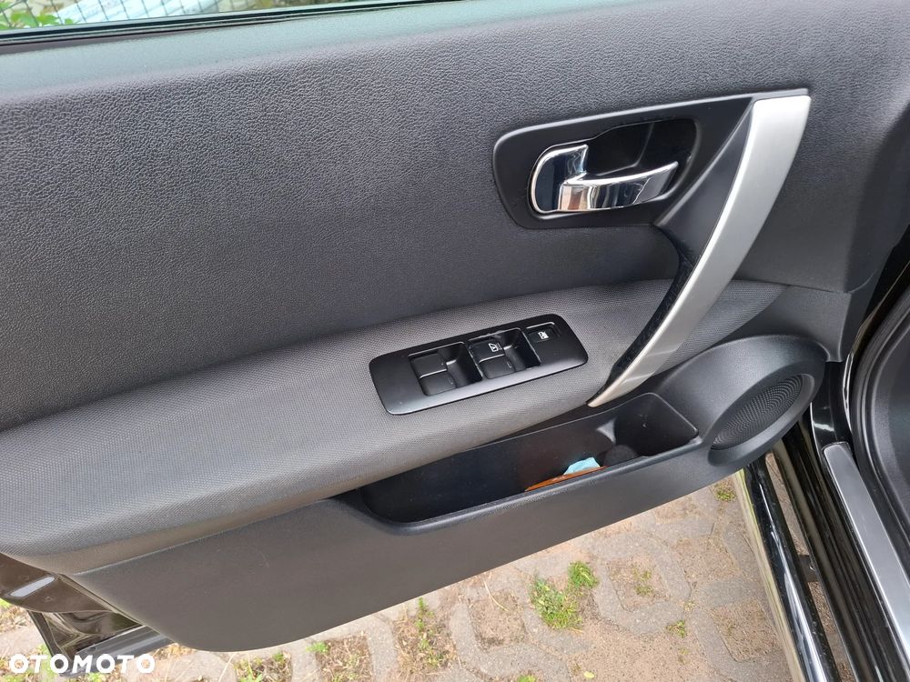 Nissan Qashqai - 22