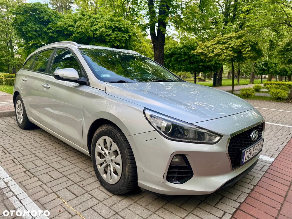 Hyundai i30 1.6 D Classic + - 3