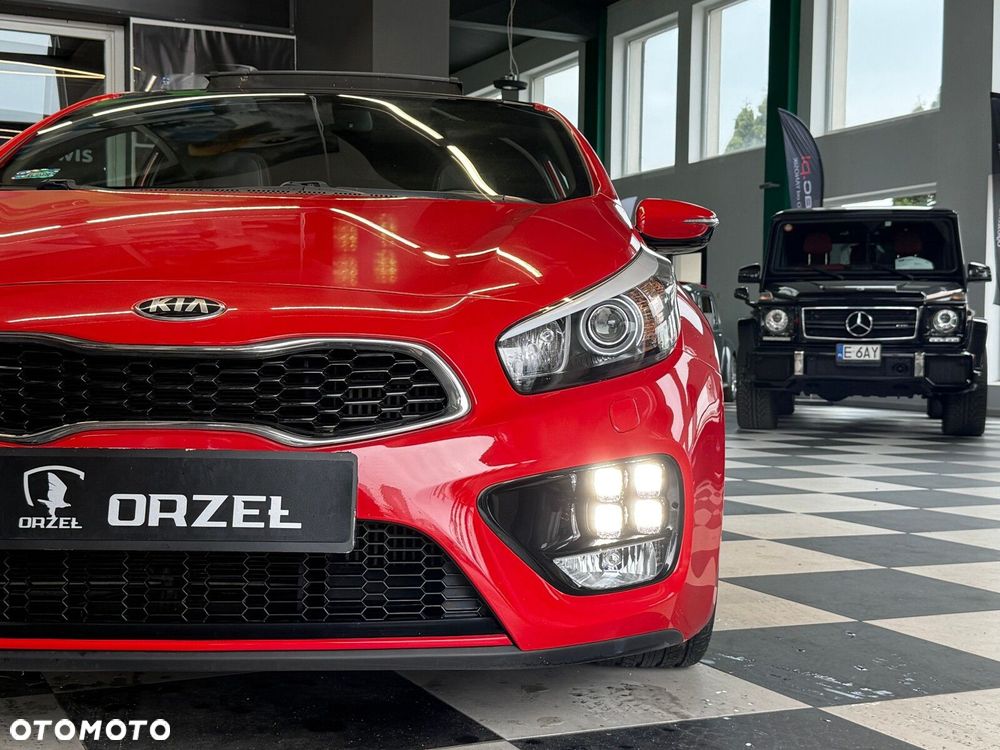 Kia Ceed - 27