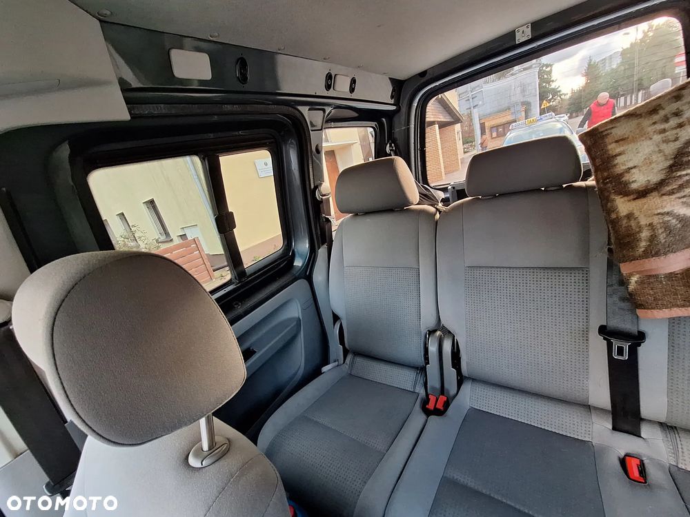 Volkswagen Caddy 1.9 Life Family (7-Si.) - 24