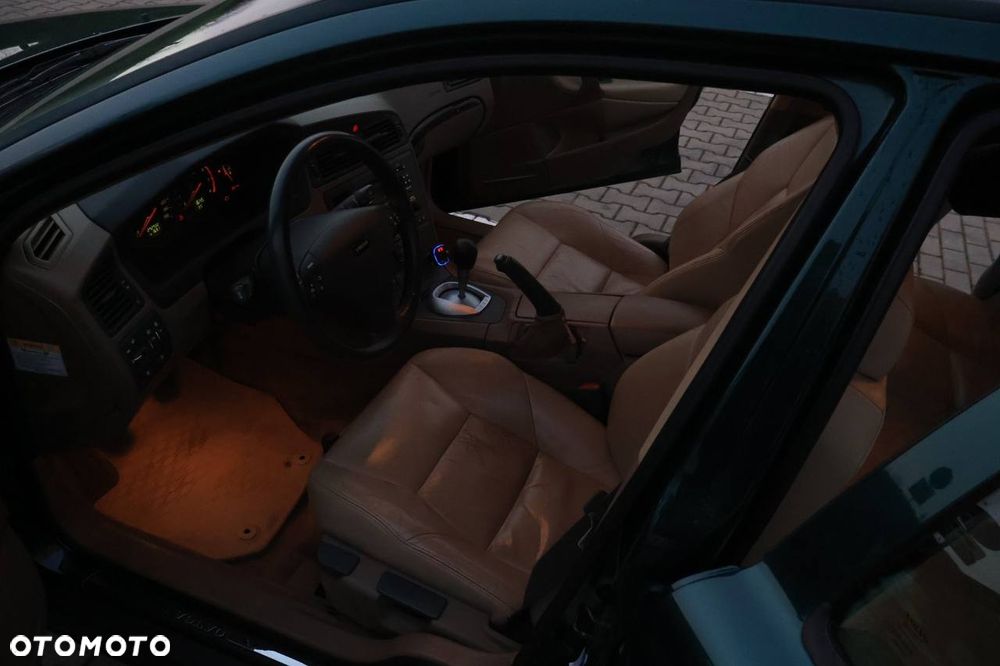 Volvo S60 2.4 - 30