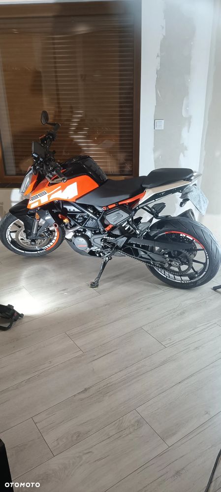 KTM Duke 125 - 15