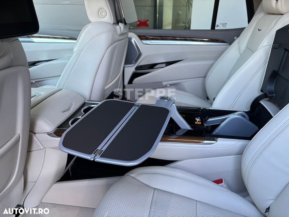 Cadillac Escalade - 14