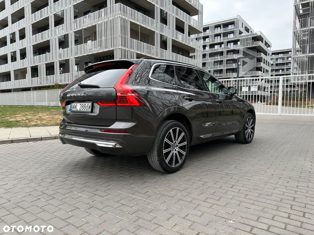 Volvo XC 60 B5 D AWD Geartronic Momentum - 3