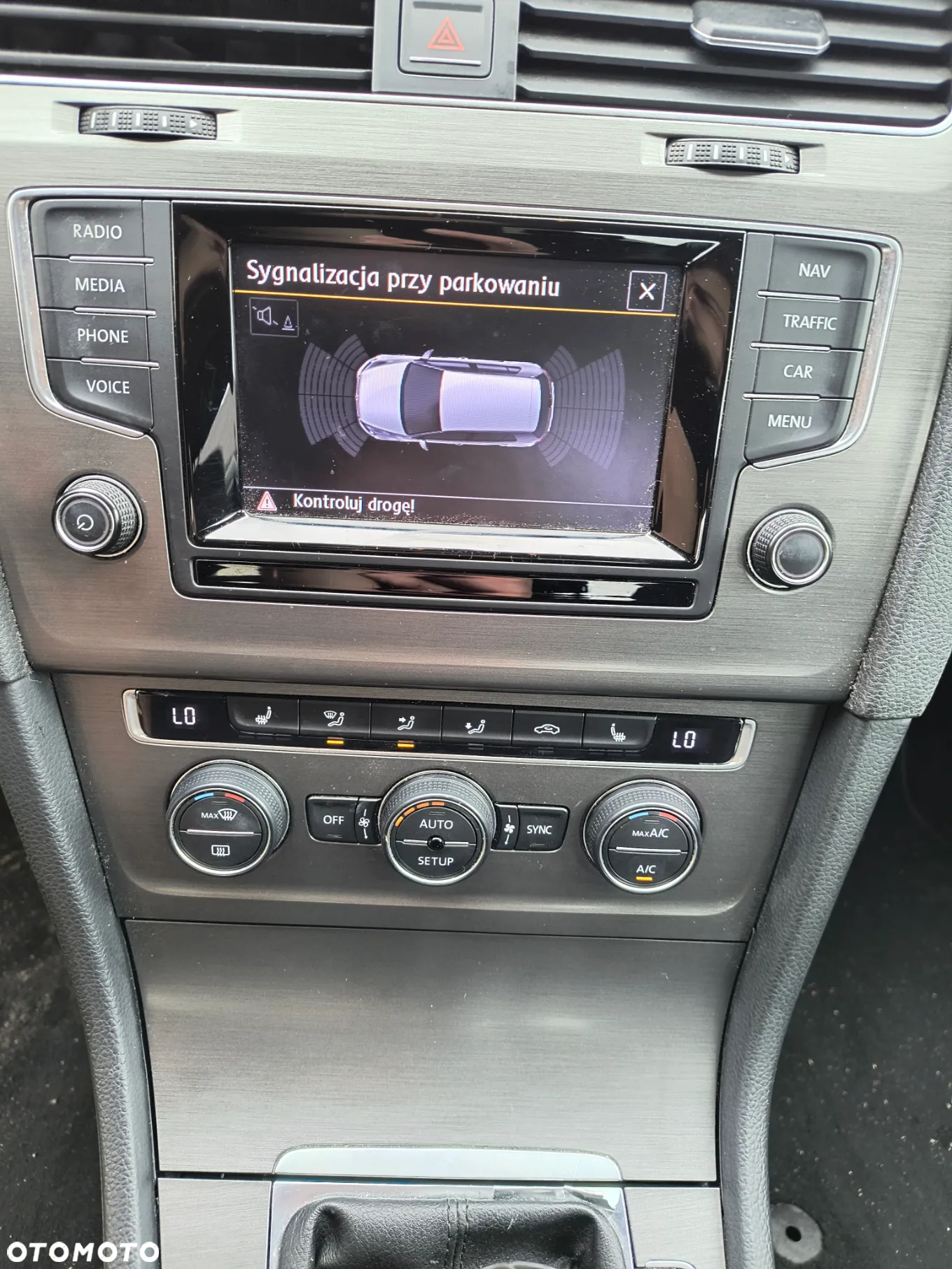 Volkswagen Golf 2.0 BlueTDI Comfortline - 9