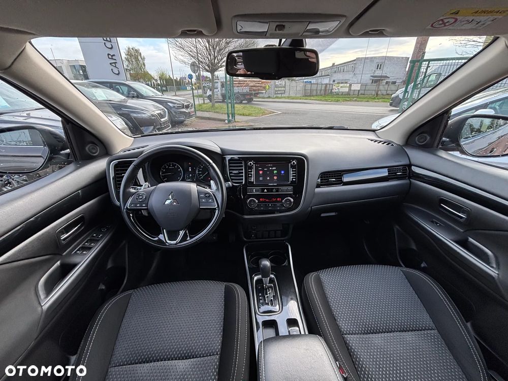 Mitsubishi Outlander 2.0 2WD CVT Active+ - 22