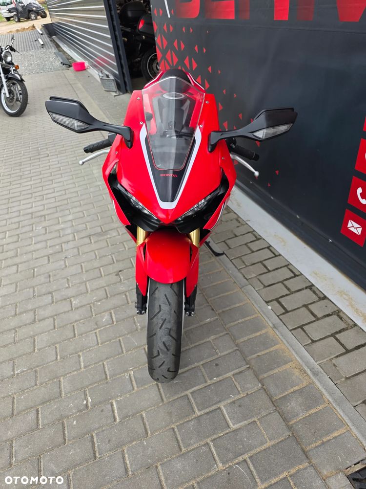 Honda CBR - 17
