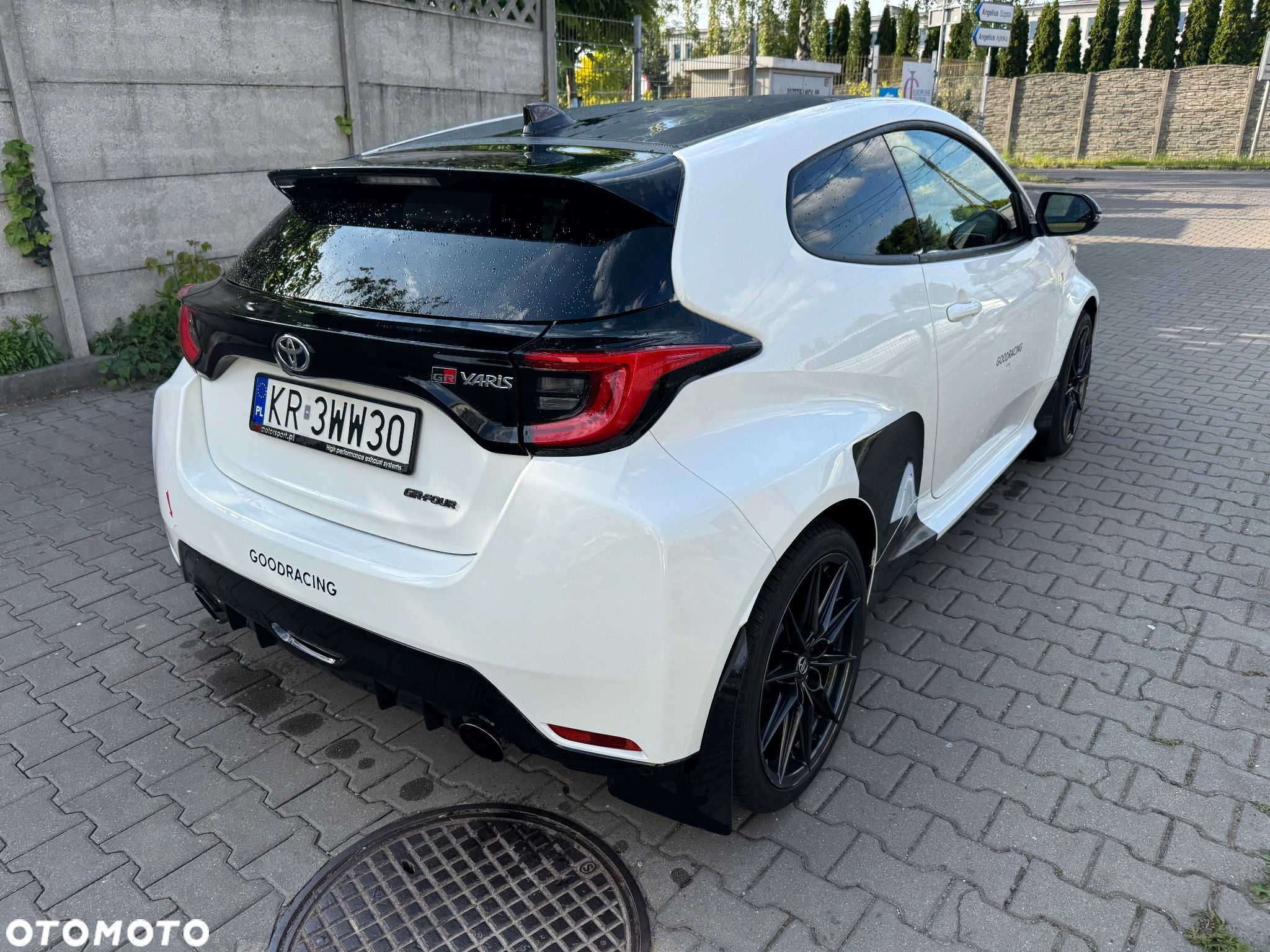 Toyota Yaris GR 1.6 Dynamic - 1
