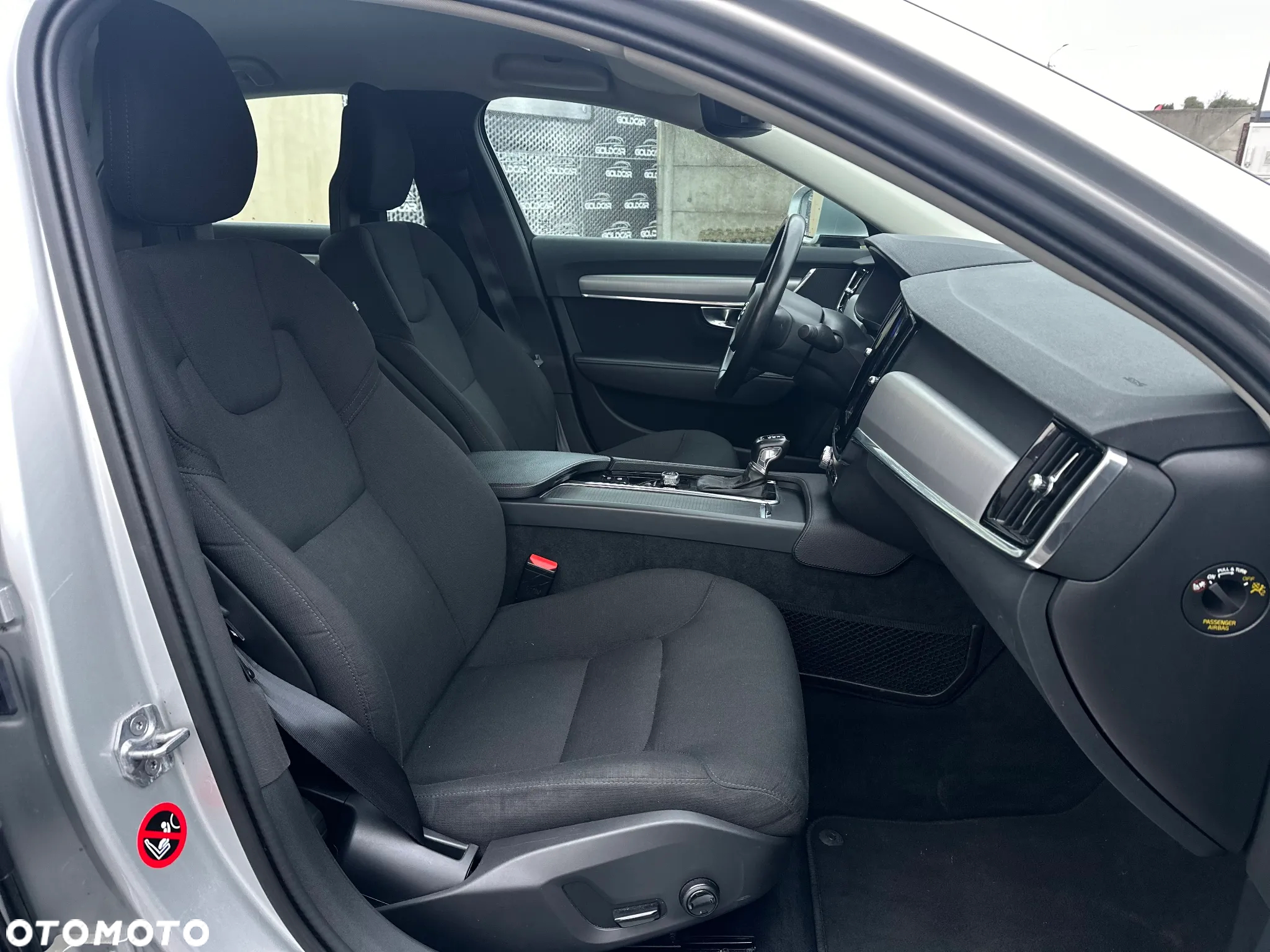 Volvo S90 D4 Momentum - 10
