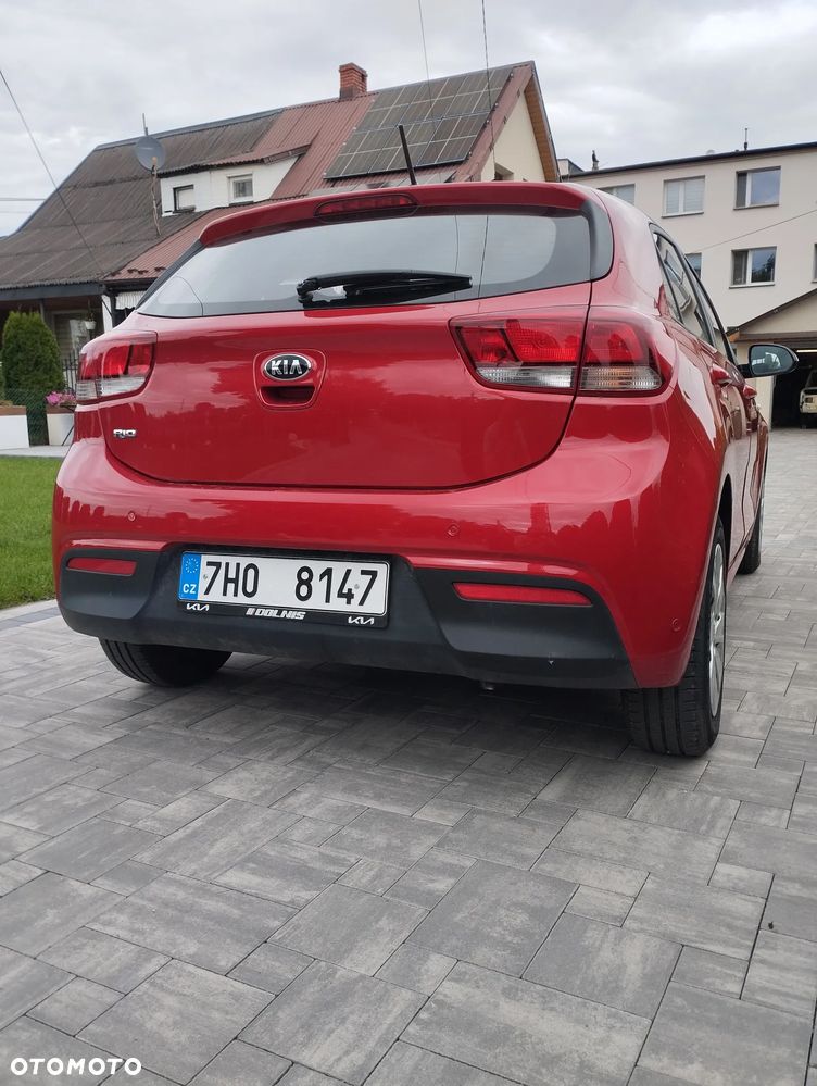 Kia Rio - 4