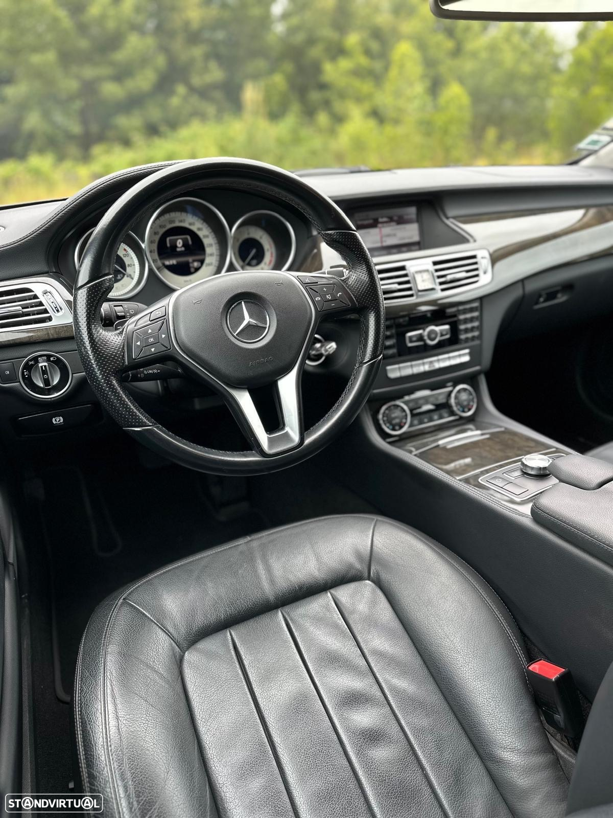Mercedes-Benz 250 - 11