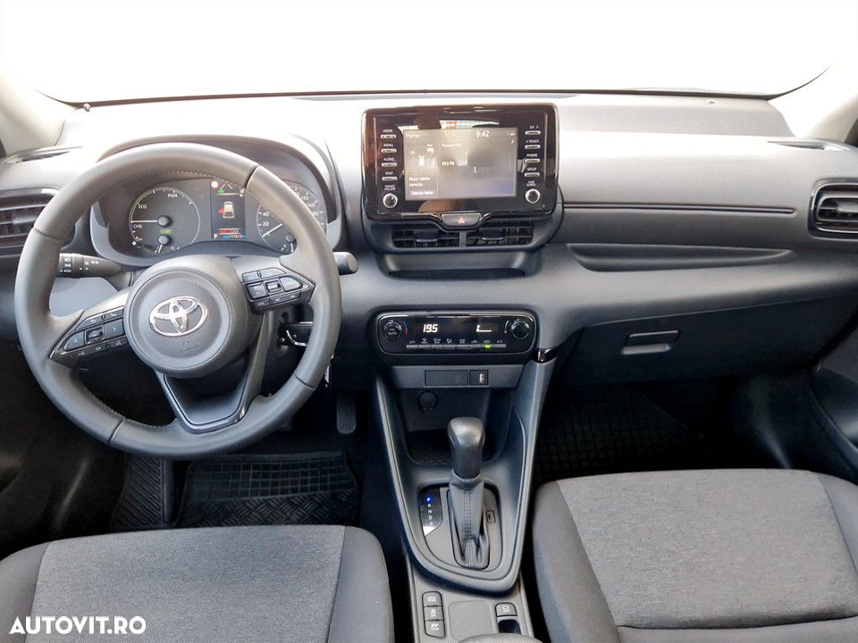 Toyota Yaris - 13