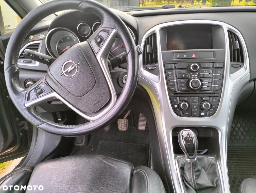 Opel Astra IV 1.7 CDTI Cosmo - 11