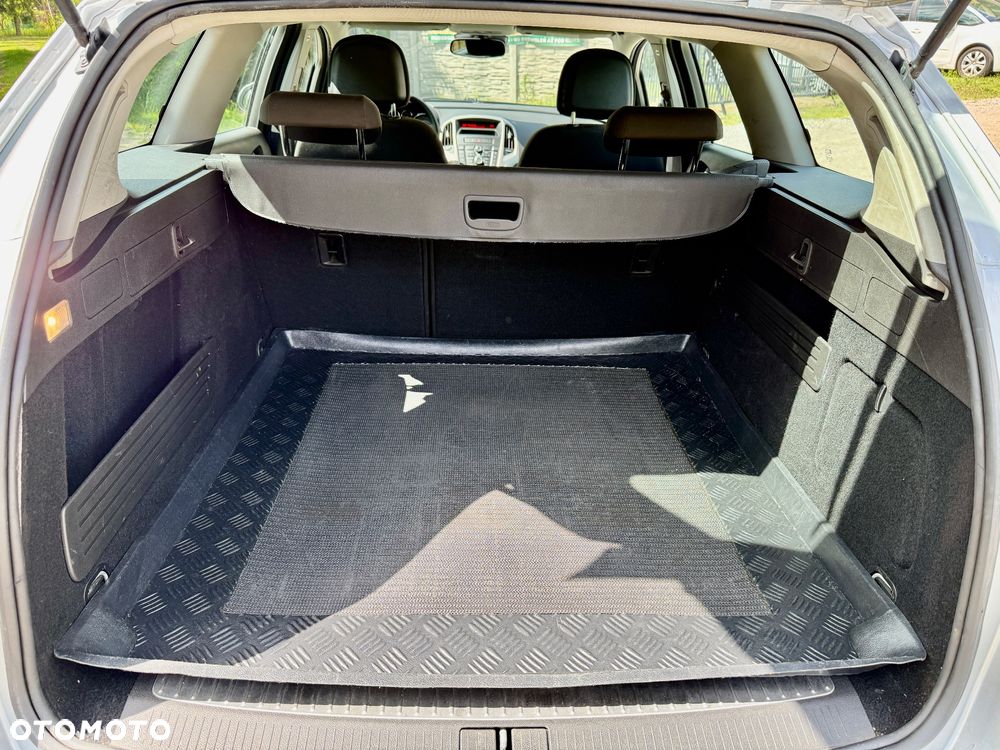 Opel Astra 1.6 Caravan - 7