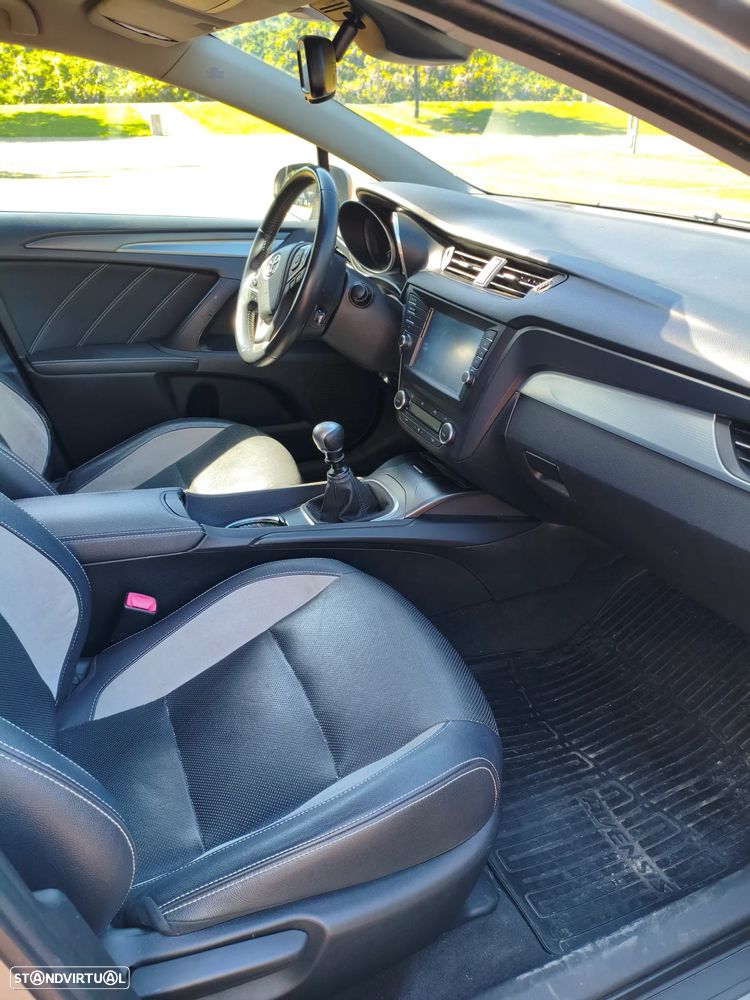 Toyota Avensis SW 2.0 D-4D Luxury+GPS - 7