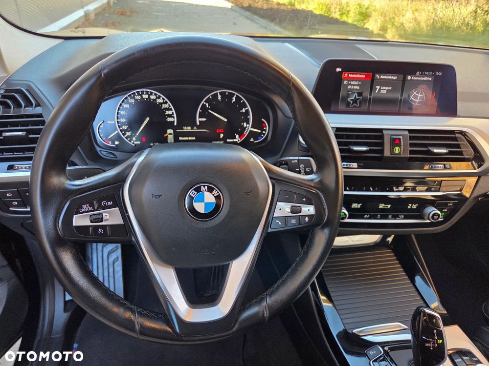 BMW X3 xDrive20d xLine - 32