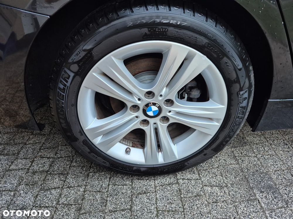 BMW Seria 3 328i Sport-Aut - 13