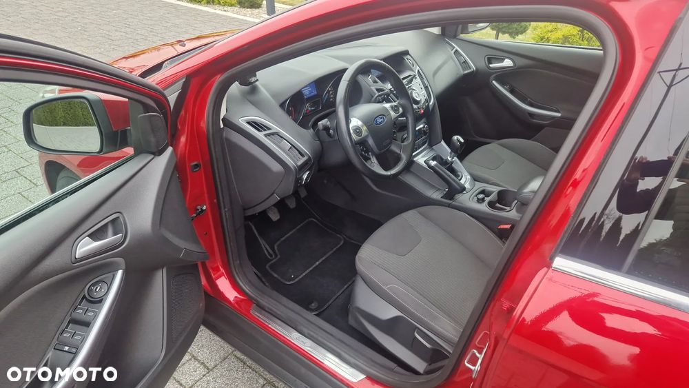 Ford Focus 1.6 TDCi DPF Titanium - 16