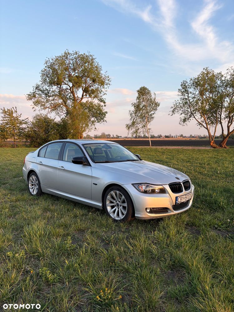 BMW Seria 3 318d - 2