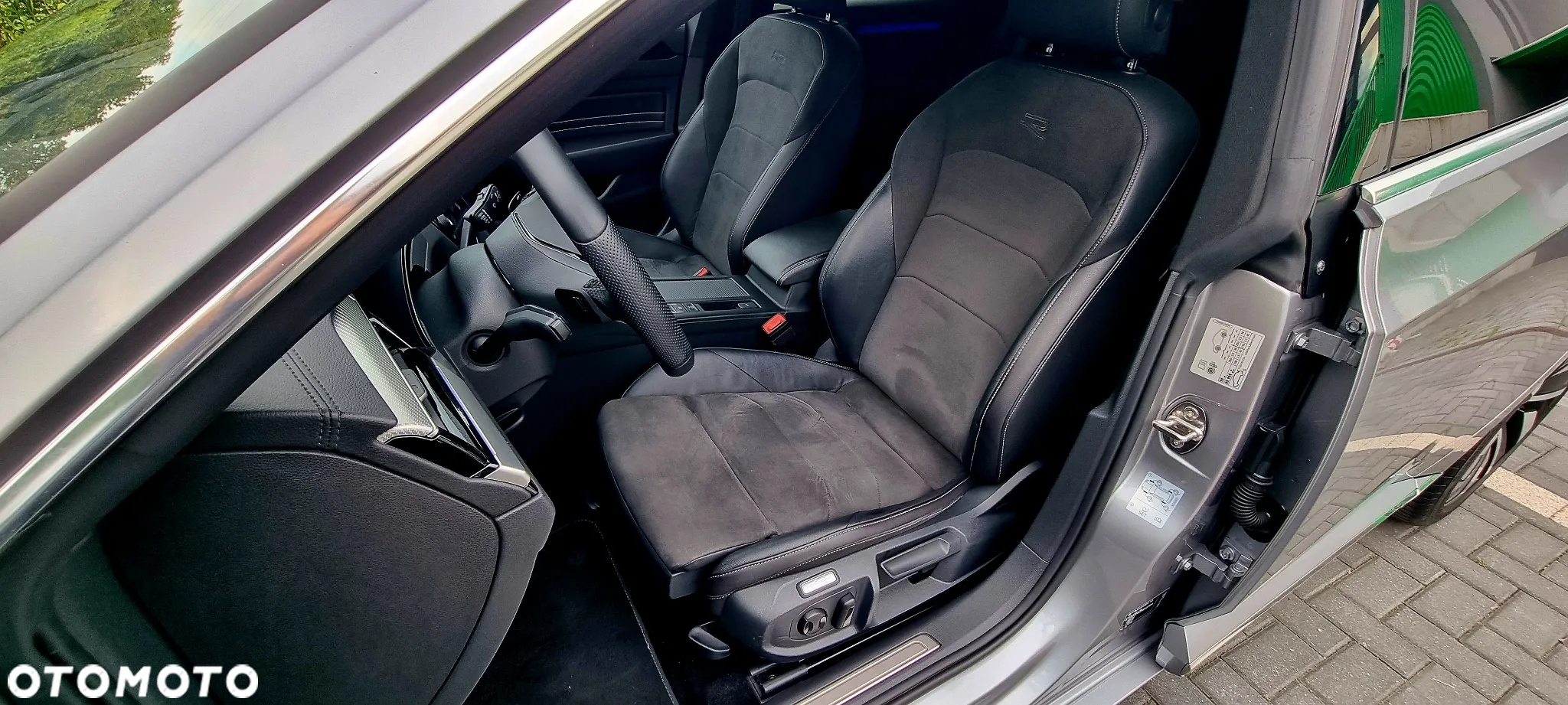 Volkswagen Arteon 2.0 TDI 4Motion R-Line DSG - 29