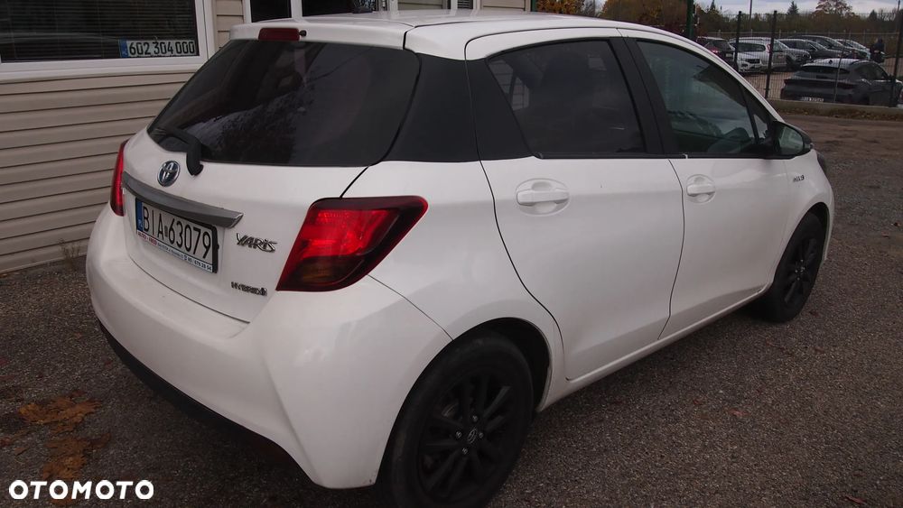 Toyota Yaris - 4