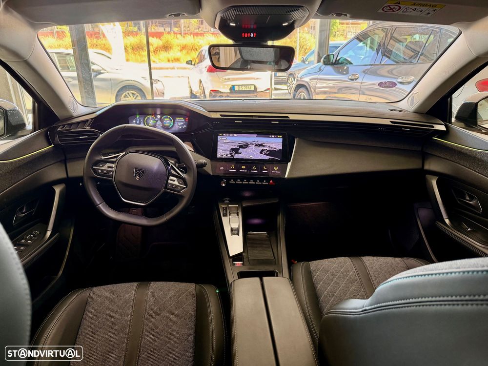 Peugeot 408 1.6 Hybrid Allure e-EAT8 - 25