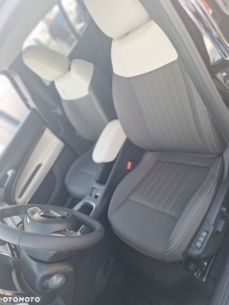 Fiat 600 1.2 Turbo La Prima eDCT - 5