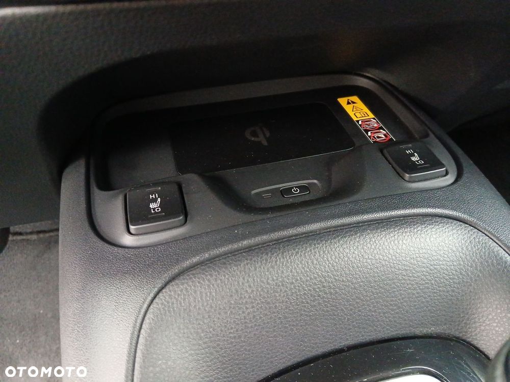 Toyota Corolla 2.0 Hybrid Comfort - 33